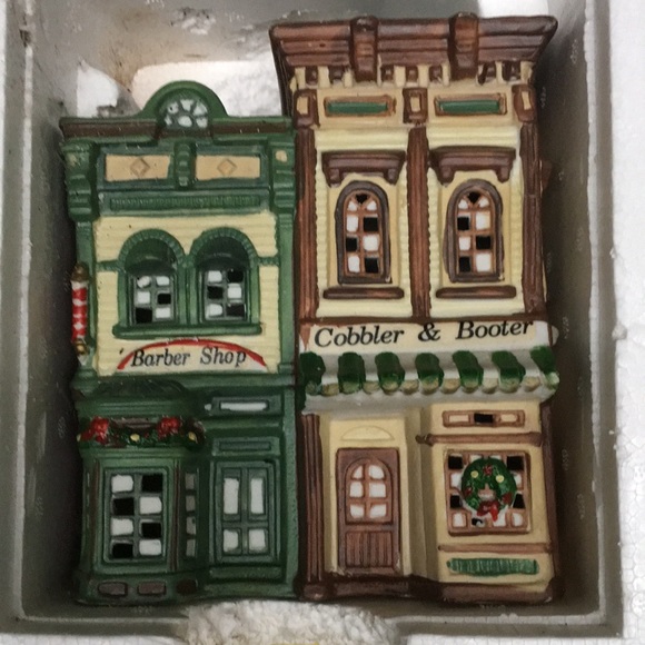 Dickens Vintage Keepsake Porcelain lighted house, Barber Shop, Cobbler & Booter - Picture 2 of 4